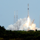 Imagen para el artículo titulado Los Starlink de Elon Musk ahora dan conexión a Internet a vehículos, barcos y aviones